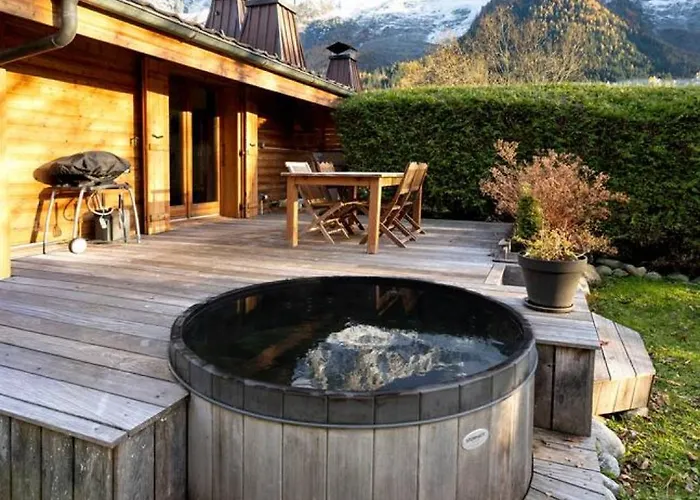 Апартаменты Momi Cocon 4pax Jardin Jacuzzi Vue *